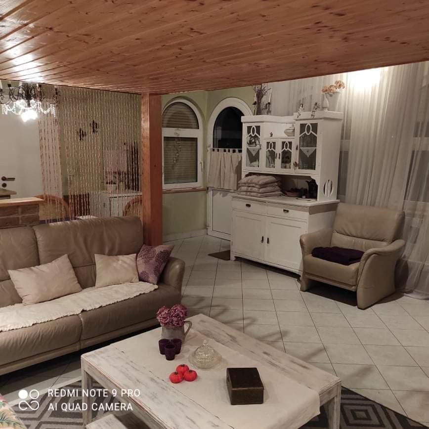 Lavendel Apartman Harkany Ngoại thất bức ảnh